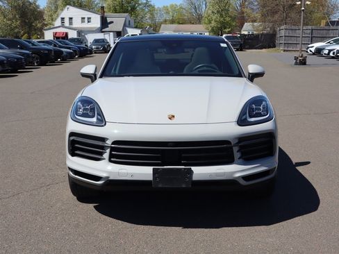 Used 2023 Porsche Cayenne Platinum Edition AWD/4WD image 2