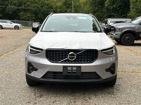 New 2026 Volvo XC40 B5 Plus w/ Protection Package Premier image 6
