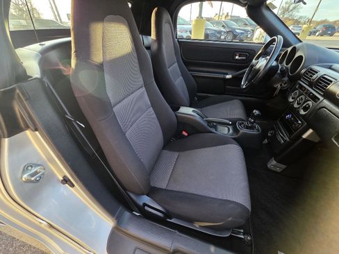 Used 2001 Toyota MR2 image 27