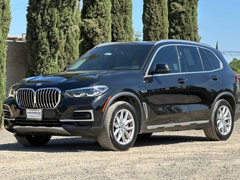 Used 2023 BMW X5 xDrive45e w/ Parking Assistance Package AWD/4WD image 8
