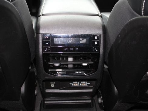Used 2021 Jeep Grand Cherokee L Limited w/ Luxury Tech Group II AWD/4WD image 28