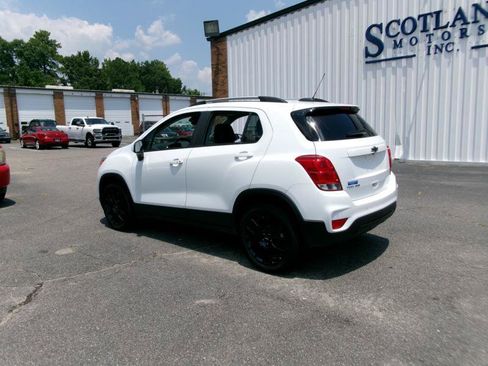 Used 2022 Chevrolet Trax LT w/ Driver Confidence Package AWD/4WD image 8