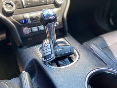 Used 2019 Ford Mustang Premium RWD image 34