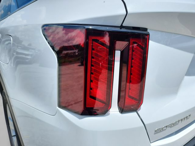 New 2026 Kia Sorento LX FWD image 32