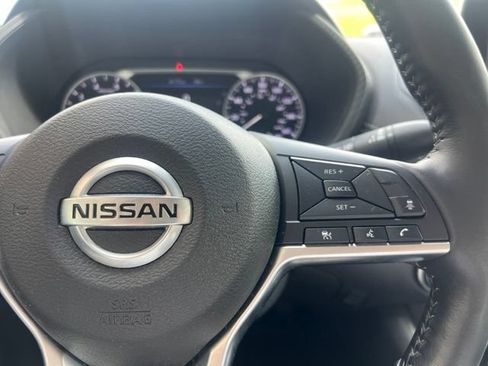 Used 2023 Nissan Sentra SV w/ All-Weather Package FWD image 10