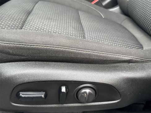 Used 2020 GMC Acadia SLE w/ Driver Convenience Package image 12