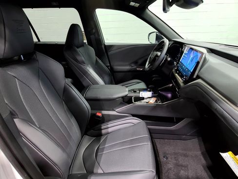 New 2026 Lexus TX 500h AWD image 41