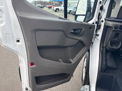 Used 2024 Ford Transit 250 Low Roof w/ Exterior Upgrade Package RWD image 21