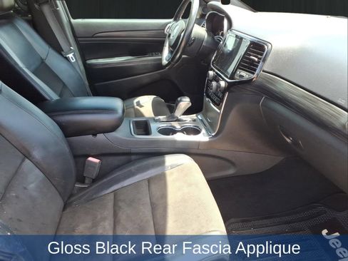 Used 2020 Jeep Grand Cherokee Altitude RWD image 21