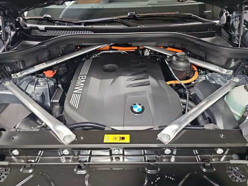 New 2026 BMW X5 xDrive50e AWD/4WD image 33