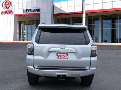 Used 2024 Toyota 4Runner SR5 Premium w/ Moonroof Package AWD/4WD image 6
