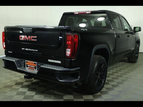 Used 2022 GMC Sierra 1500 Elevation AWD/4WD image 19
