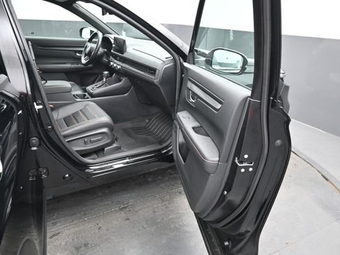 Used 2025 Honda CR-V Sport-L image 11
