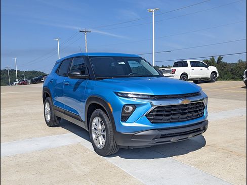 New 2026 Chevrolet TrailBlazer LS w/ LS Convenience Package AWD/4WD image 5