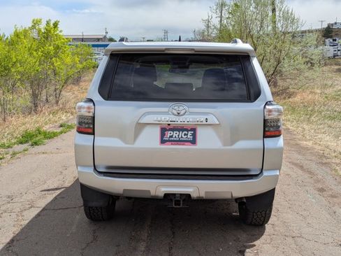 Used 2022 Toyota 4Runner SR5 image 7
