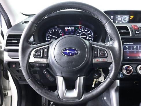 Used 2018 Subaru Forester 2.5i Premium w/ Popular Package #2 AWD/4WD image 12