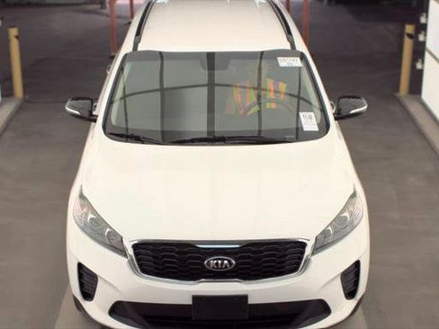 Used 2019 Kia Sorento S AWD/4WD image 3