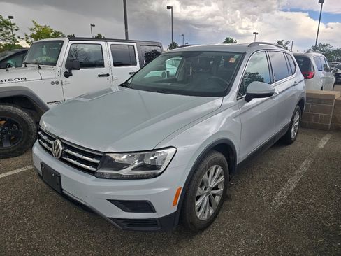 Used 2018 Volkswagen Tiguan SE AWD/4WD image 10