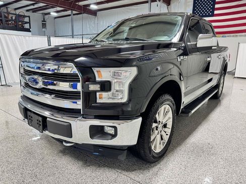 Used 2017 Ford F150 Lariat w/ Equipment Group 502A Luxury AWD/4WD image 4