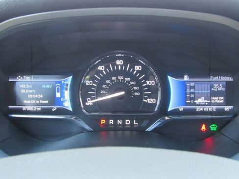 Used 2016 Lincoln MKZ Hybrid image 39