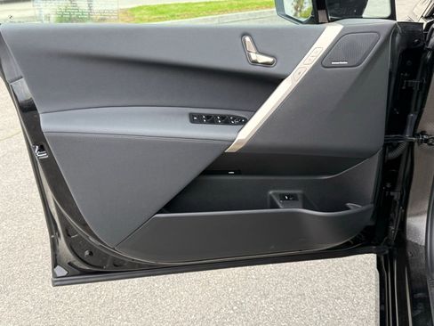 Used 2026 BMW iX xDrive60 w/ Climate Comfort Package image 21