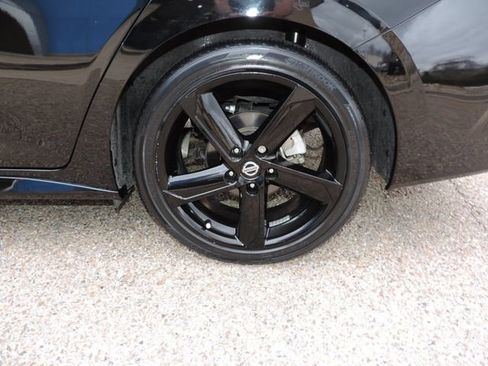 Used 2023 Nissan Sentra SR w/ Midnight Edition Package image 13