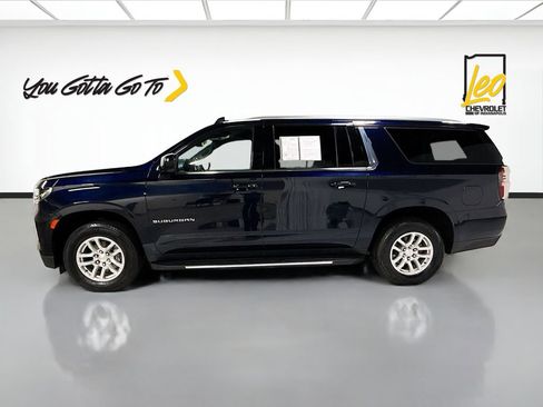 Used 2024 Chevrolet Suburban LT AWD/4WD image 8
