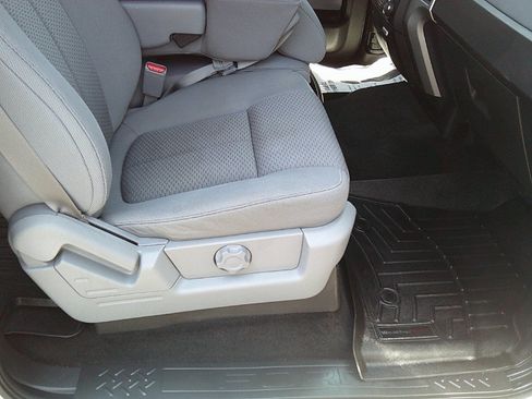 Used 2014 Ford F150 XLT w/ Equipment Group 302A Luxury AWD/4WD image 18