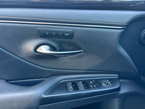 Used 2021 Lexus ES 350 w/ Premium Package image 18