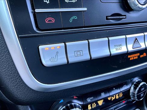 Used 2018 Mercedes-Benz GLA 250 4MATIC image 35