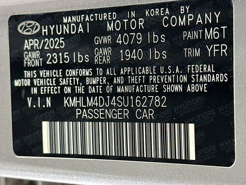 Used 2025 Hyundai Elantra SEL FWD image 12