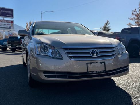 Used 2007 Toyota Avalon Limited image 16