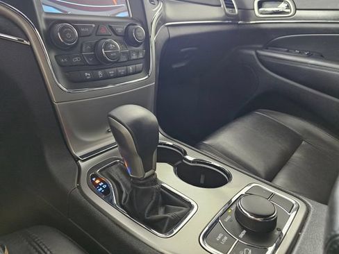 Used 2018 Jeep Grand Cherokee Limited AWD/4WD image 30
