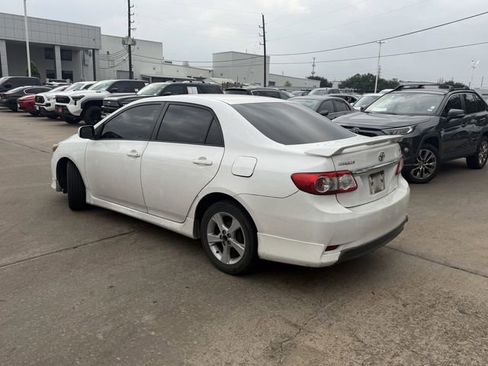 Used 2013 Toyota Corolla S FWD image 7