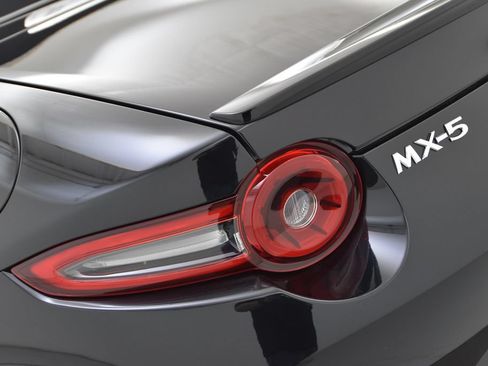 New 2026 MAZDA MX-5 Miata Sport w/ Weather Package RWD image 43