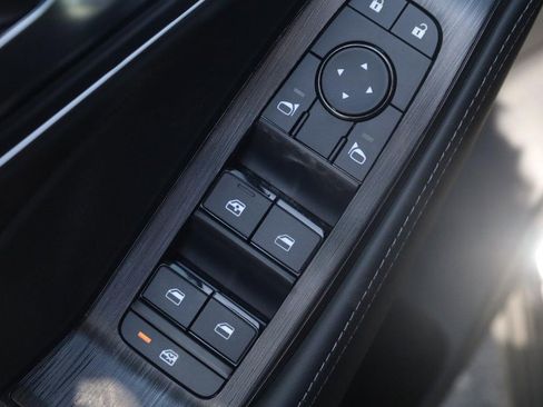 New 2026 Nissan Rogue Platinum AWD/4WD image 11