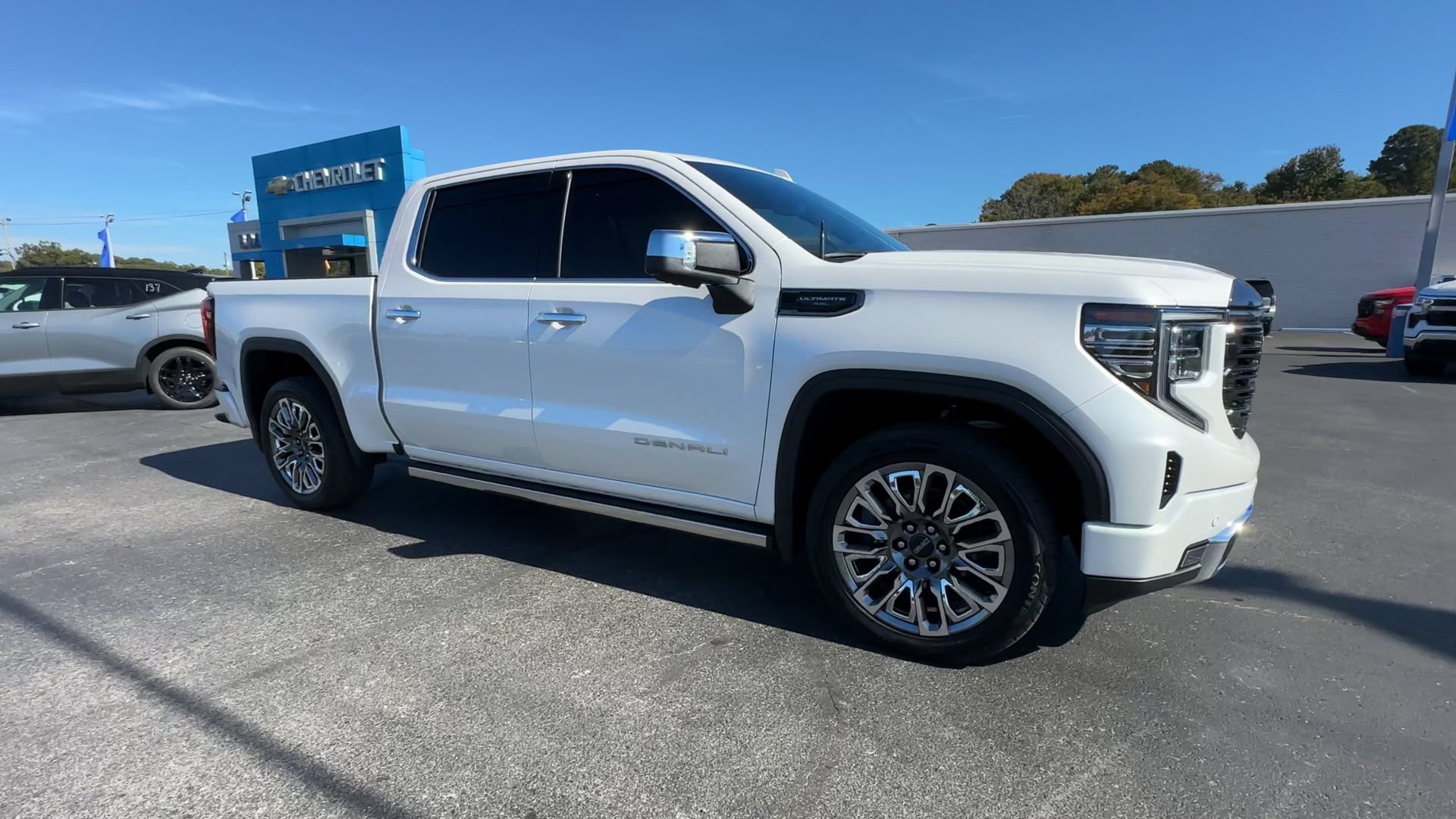 Certified 2024 GMC Sierra 1500 Denali Ultimate AWD/4WD image 2