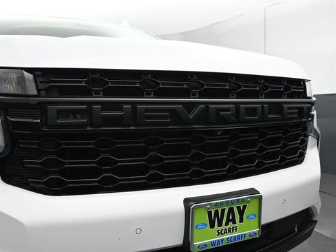 Used 2023 Chevrolet Suburban RST w/ Luxury Package AWD/4WD image 13