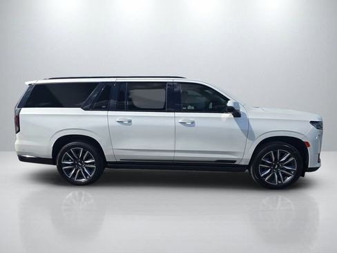 Used 2021 Cadillac Escalade ESV Sport w/ Driver Assist Tech Package image 4