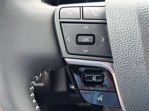 Used 2026 Toyota Camry SE w/ Multimedia Upgrade Package FWD image 22