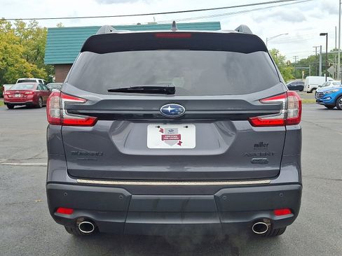 Certified 2025 Subaru Ascent Bronze Edition image 5