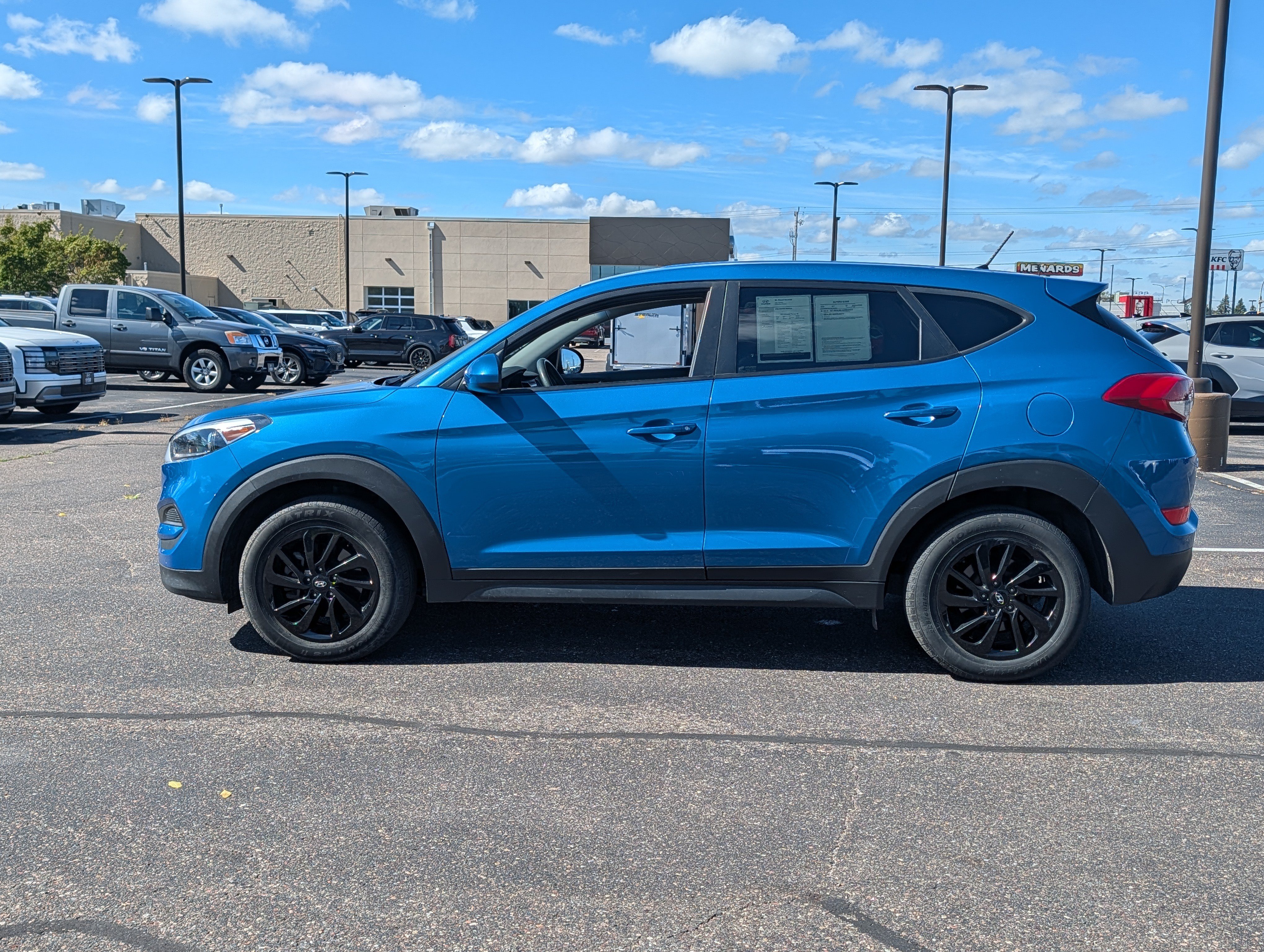 Used 2018 Hyundai Tucson SE AWD/4WD image 2