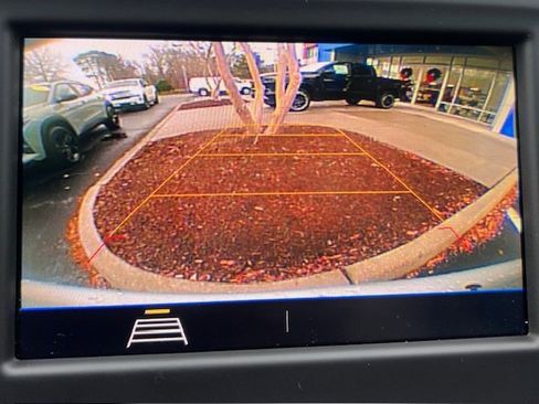 Used 2020 Chevrolet Equinox LT image 9