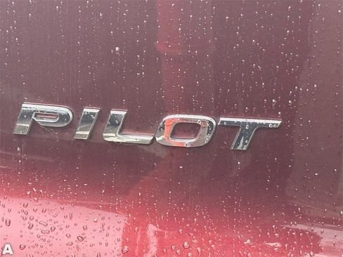 Used 2021 Honda Pilot EX image 12