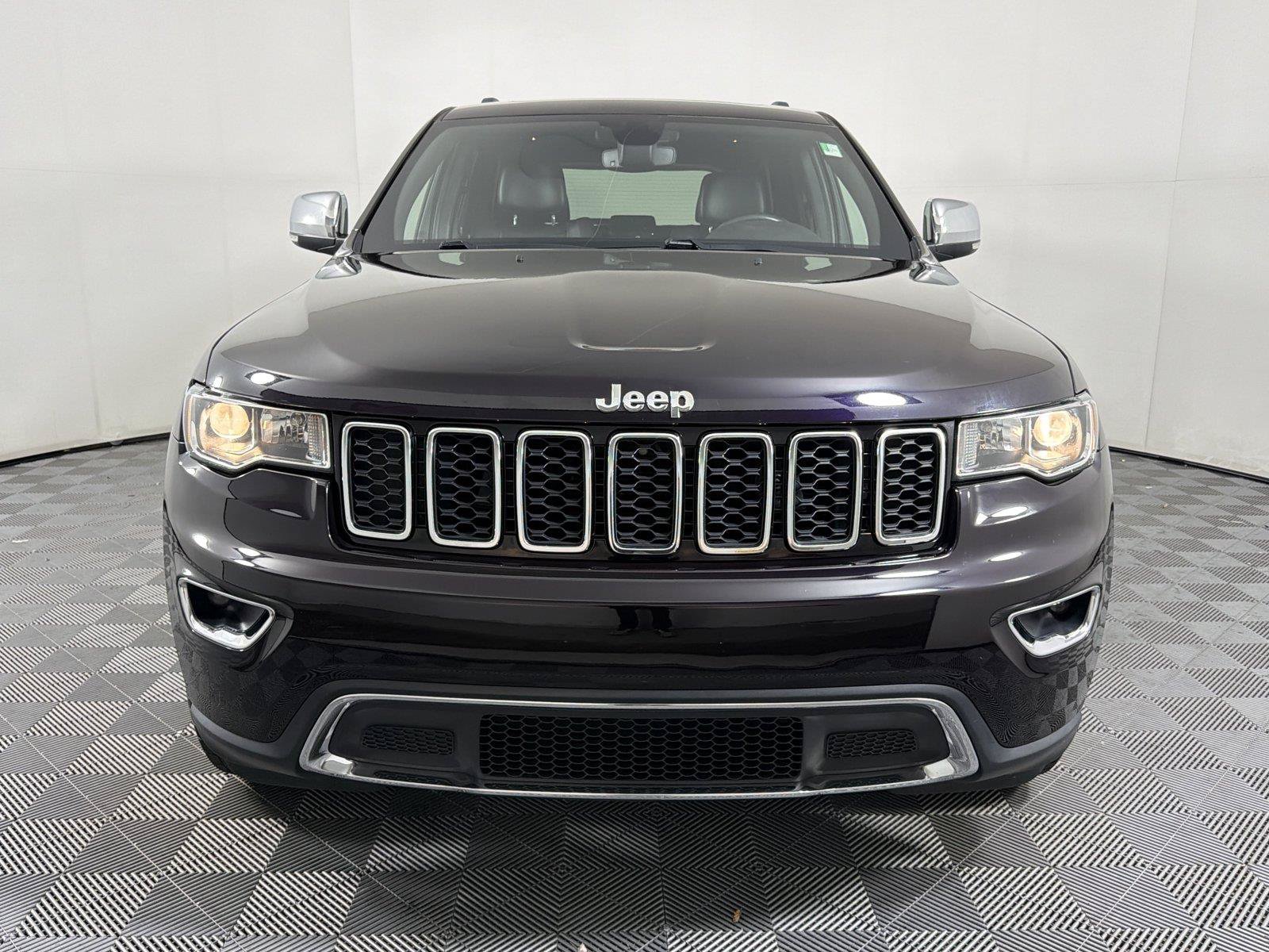 Used 2021 Jeep Grand Cherokee Limited RWD image 2