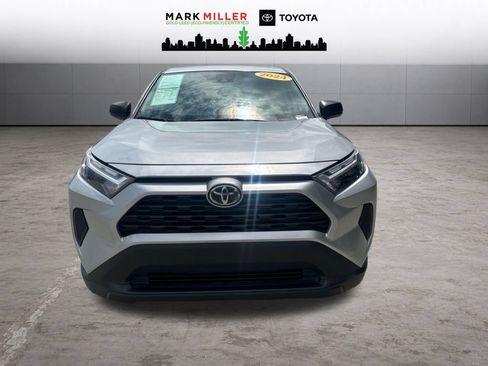 Certified 2024 Toyota RAV4 LE AWD/4WD image 8