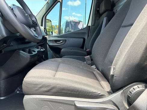 Used 2024 Mercedes-Benz Sprinter 3500 image 16