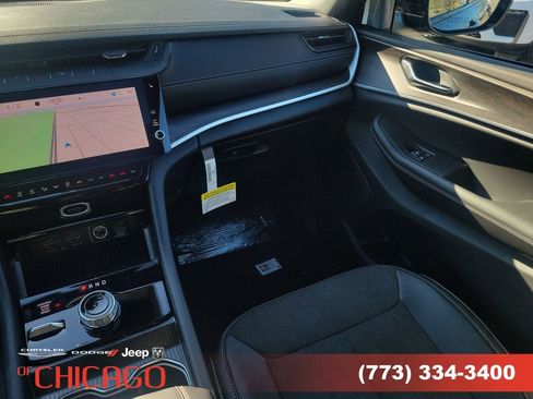 New 2026 Jeep Grand Cherokee Laredo image 19