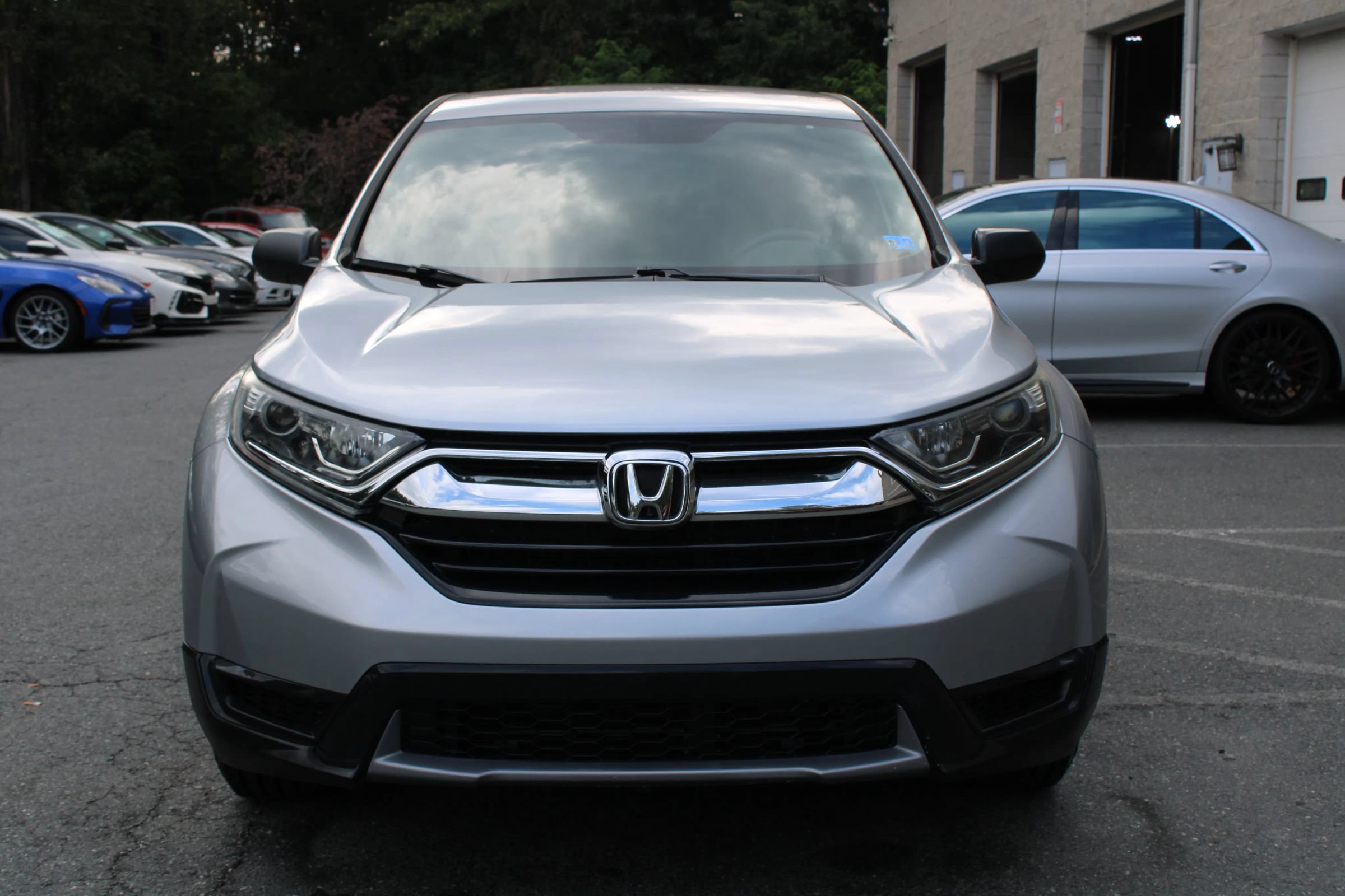 Used 2019 Honda CR-V LX image 2