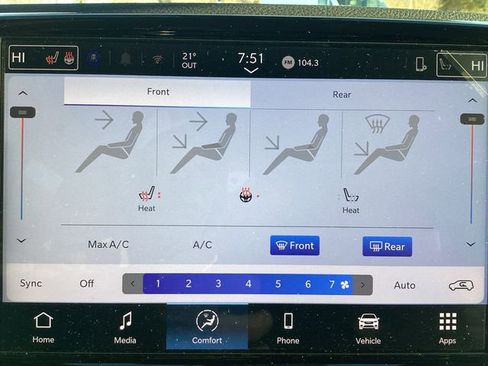 New 2026 Chrysler Pacifica Select image 18